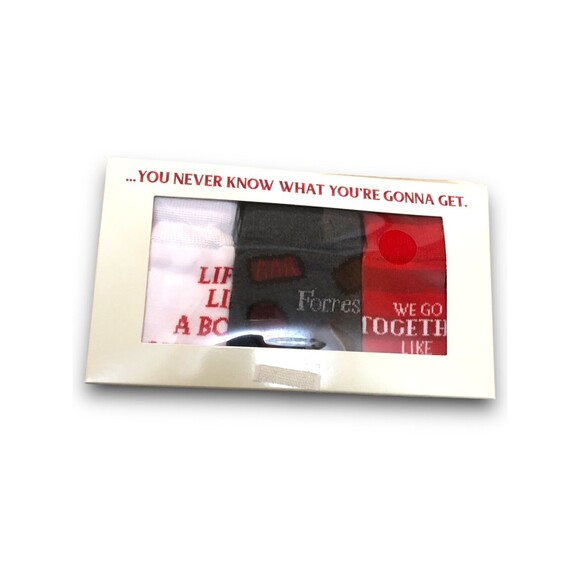 Forrest Gump "Life is Like a Box of Chocolates"  Crew Socks (3 Pairs) (6-12) - Picture 2 of 3
